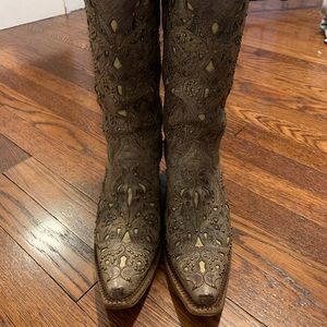 CORRAL VINTAGE INLAY AND STUD WESTERN BOOTS